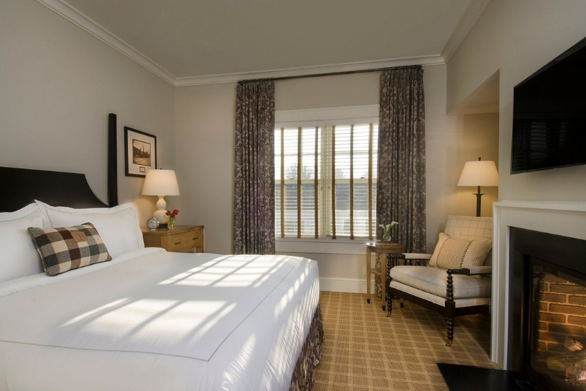King room at Kimpton Taconic Hotel