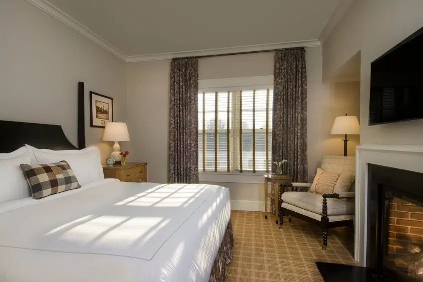 King room at Kimpton Taconic Hotel
