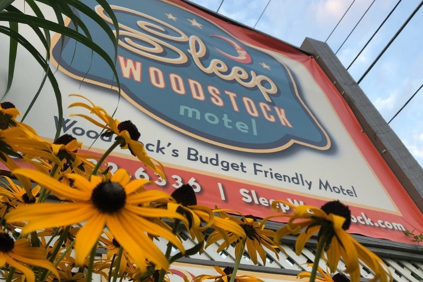 Sign at Sleep Woodstock Motel