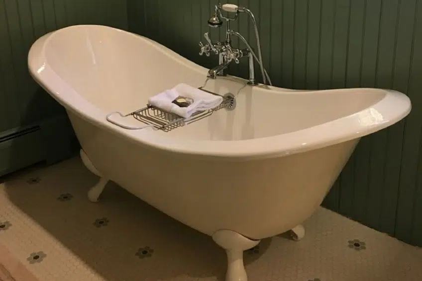 Claw foot tub at The Manchester View