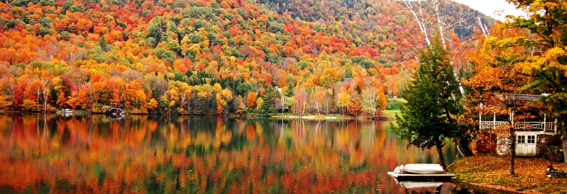 Pond in Vermont in the fall