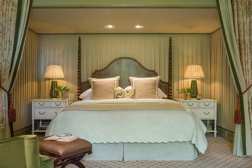 King room at Woodstock Inn and Resort