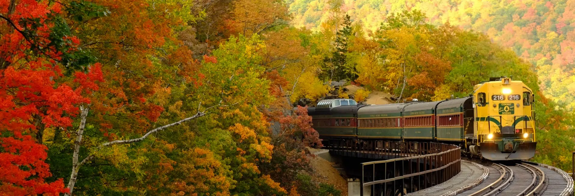 3. Take A Foliage Train Tour - New Hampshire Fall Foliage Guide