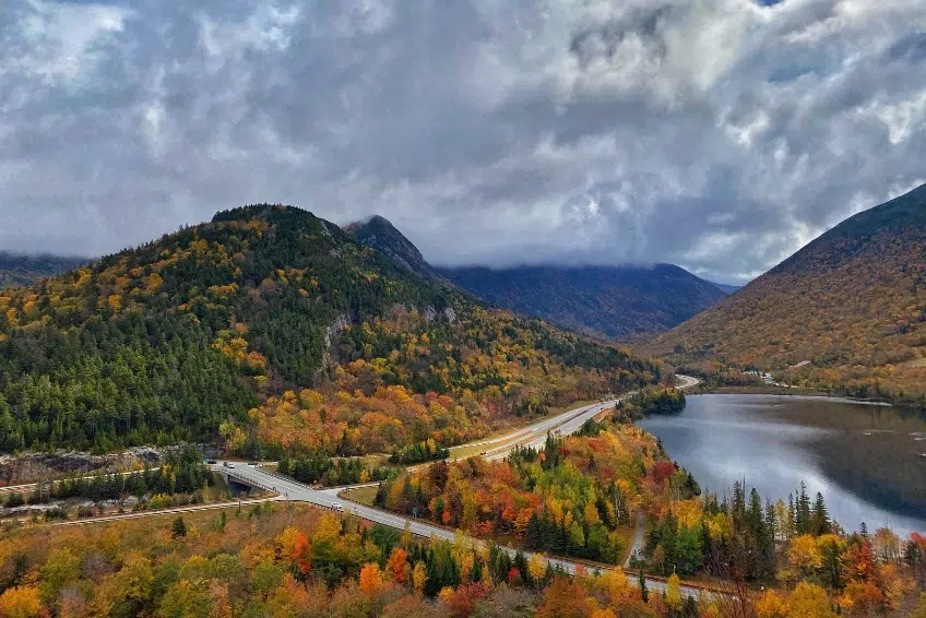 4. Hike To Artists Bluff - New Hampshire Fall Foliage Guide