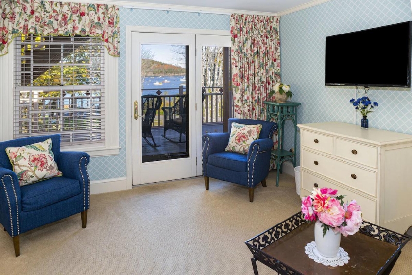 Maine Bed & Breakfast Guide - Bass Cottage & Ullikana Inn - Bar Harbor