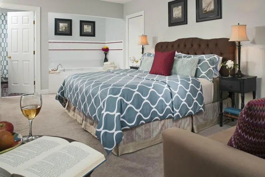 Newport Bed & Breakfast Guide - Beech Tree Inn and Cottage