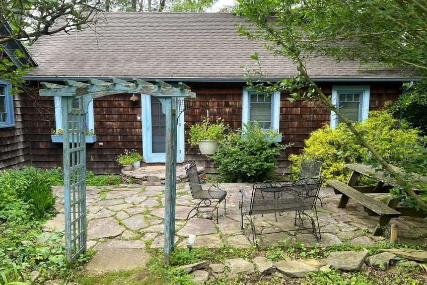 Connecticut Bed & Breakfast Guide - Inn at Fox Hill Farm - Pomfret