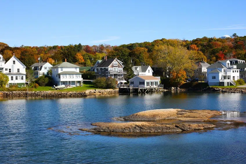 Maine Bed & Breakfast Guide Maine Bed & Breakfast Guide