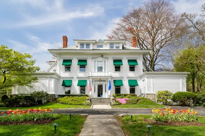 Connecticut Bed & Breakfast Guide - Stanton House Inn - Greenwich