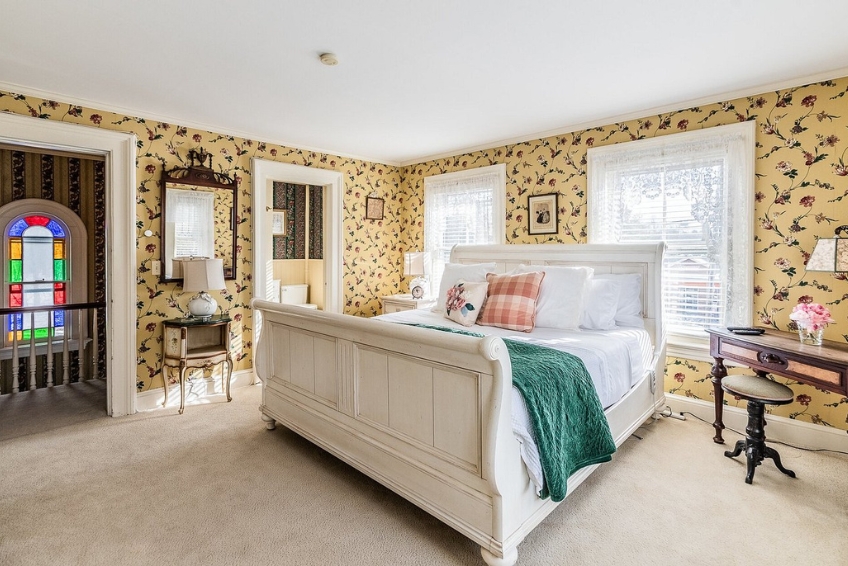 Connecticut Bed & Breakfast Guide - Westbrook Inn Bed and Breakfast - Westbrook