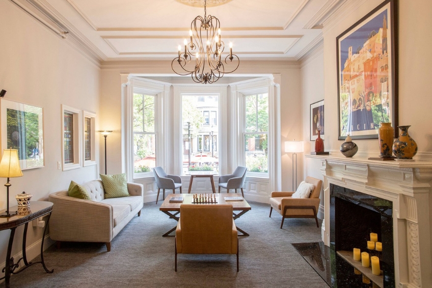 Boston Bed & Breakfast Guide: Newbury Guest House - Back Bay